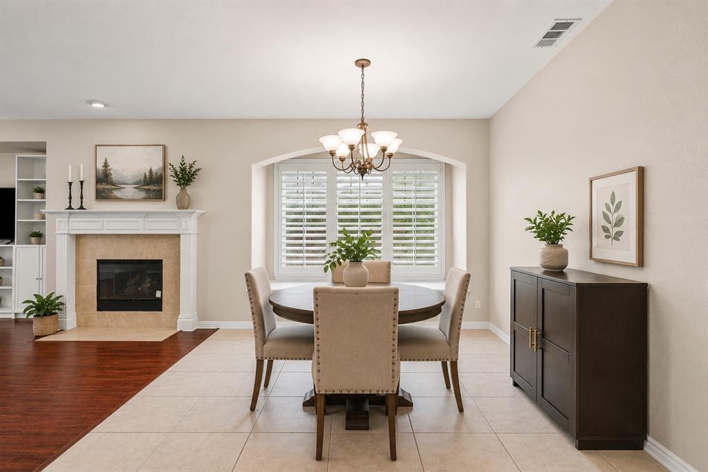 2832 Hidden Knoll Trail