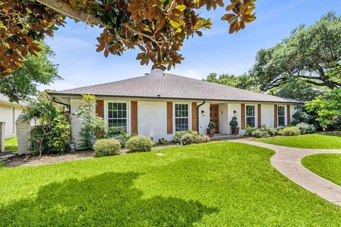 9238 Raeford Drive Dallas TX 75243