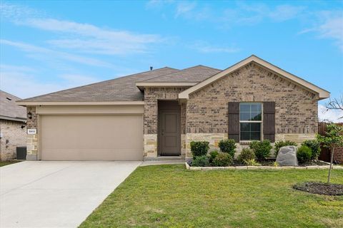 5913 Silverjack Trail Denton TX 76226