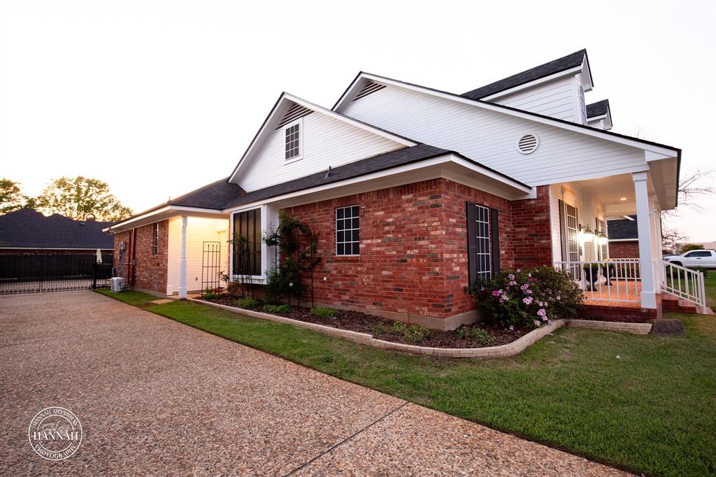 4974 Sunflower Boulevard