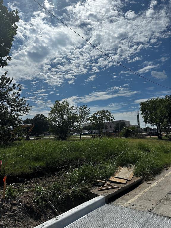 2209 Pennsylvania Avenue