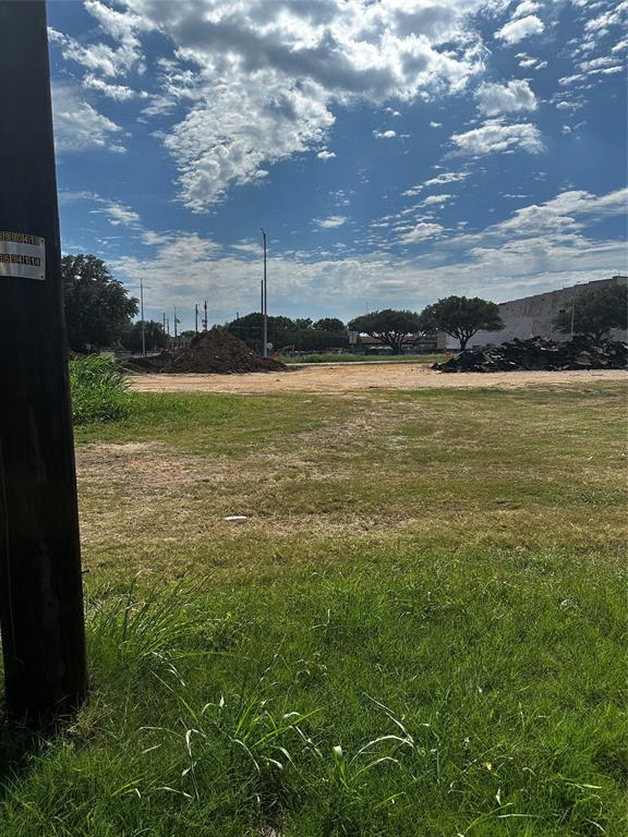 2209 Pennsylvania Avenue