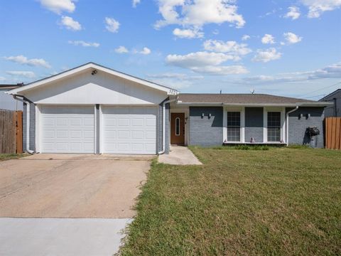 502 Buena Drive Grand Prairie TX 75052