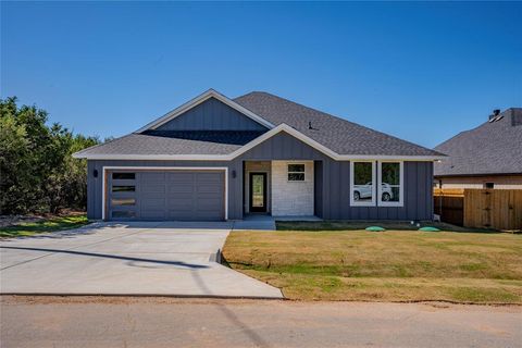 2825 Steepleridge Circle Granbury TX 76048