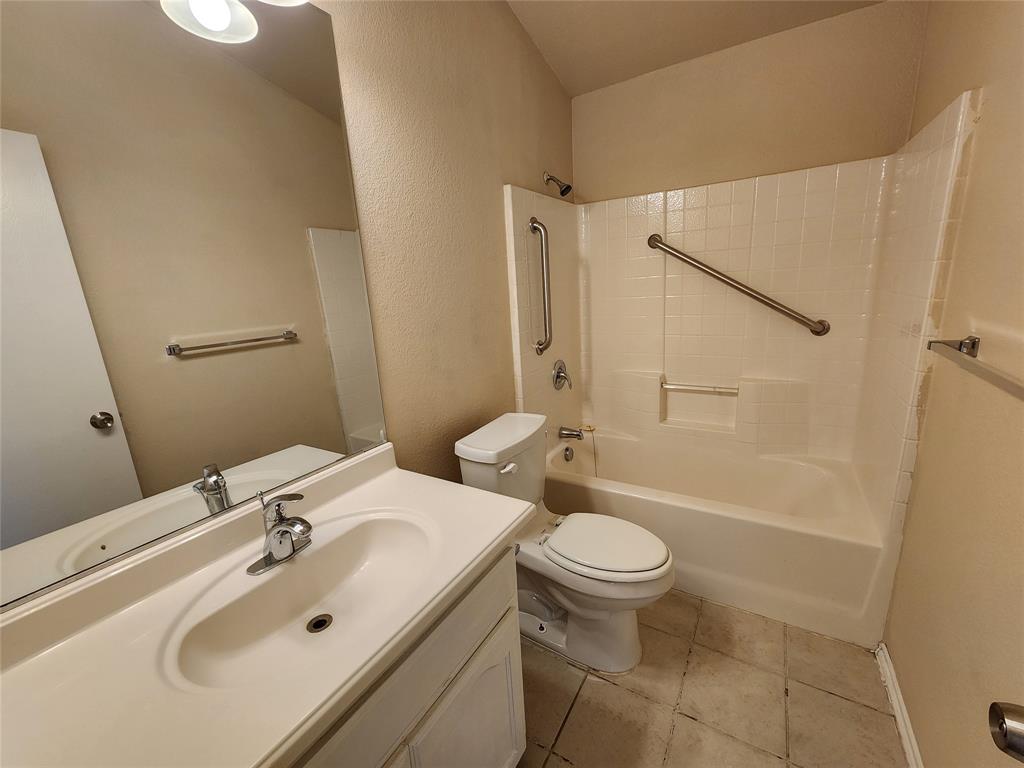 Alexandra Meadows - Residential Lease