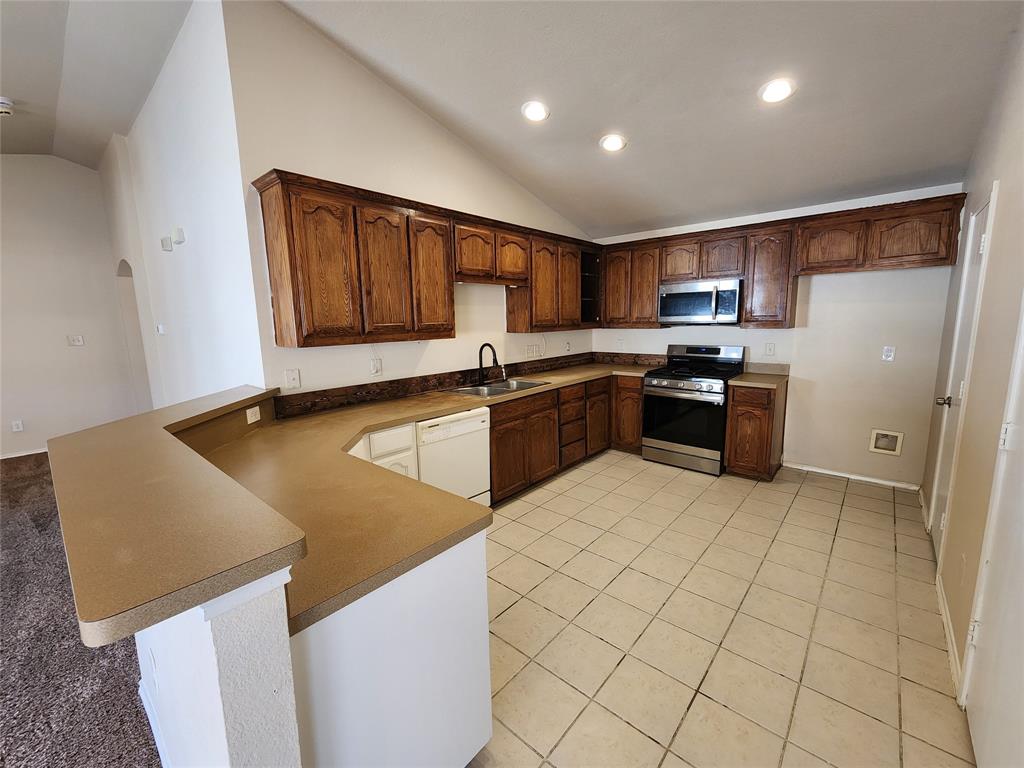 Alexandra Meadows - Residential Lease