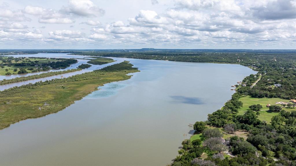 The Liveoaks Add - Commercial Sale