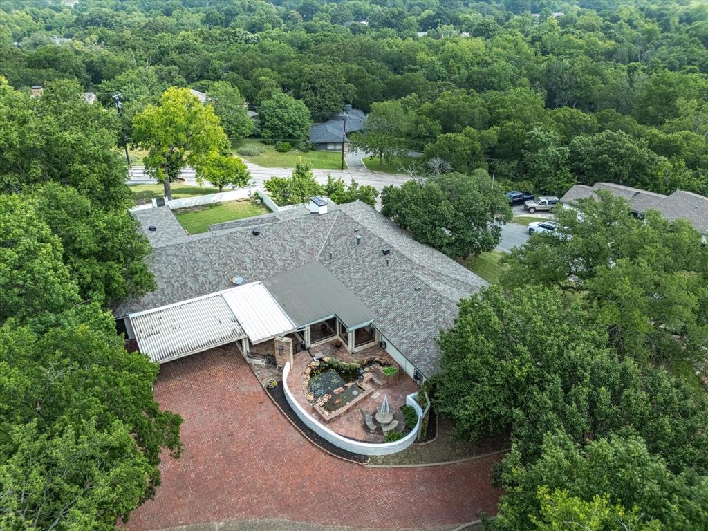 736 Westwood Drive