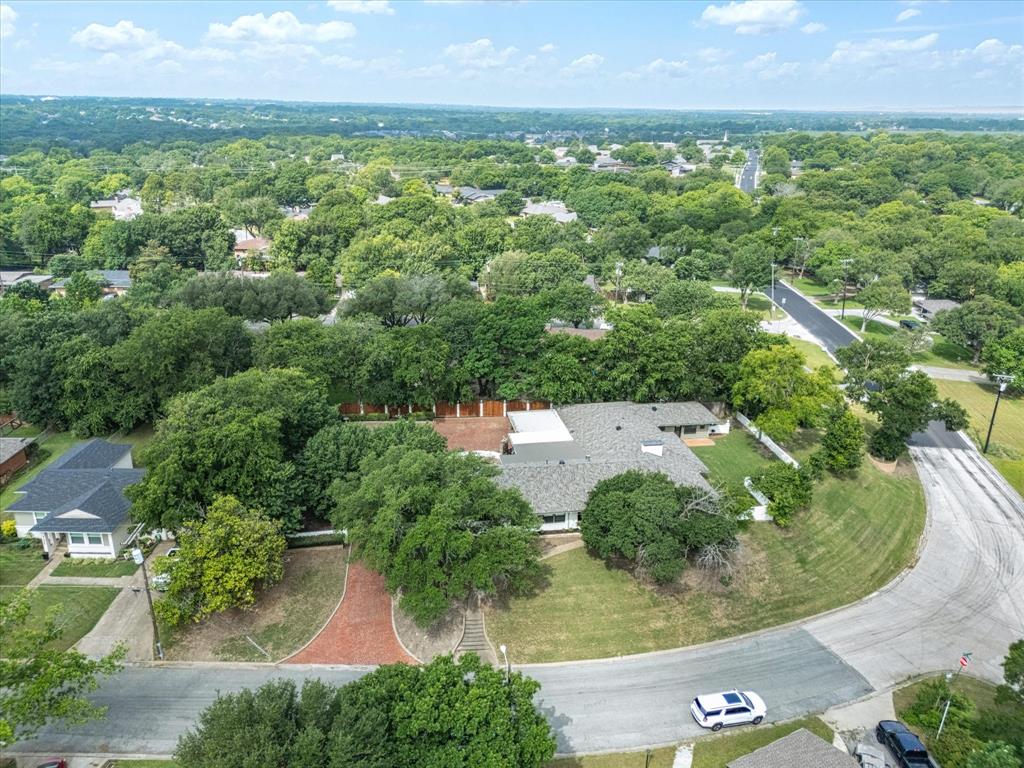 736 Westwood Drive
