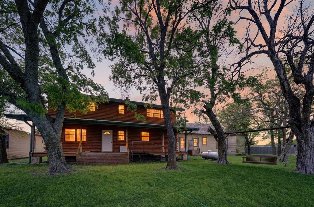 858 County Road 1006