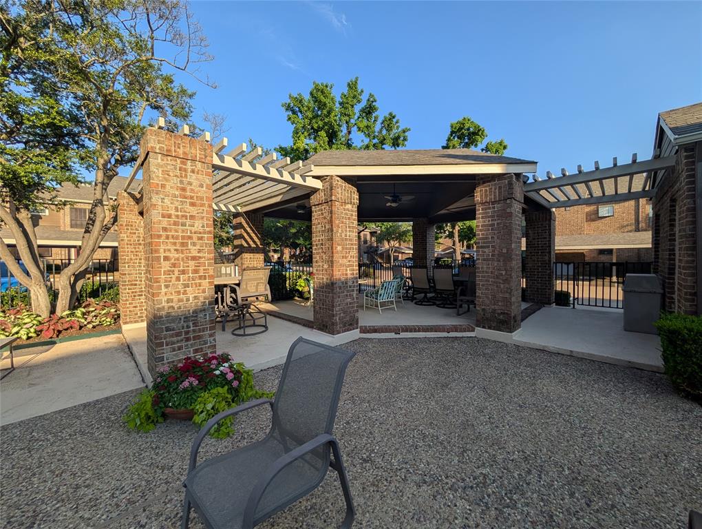 Cobblestone Square - Residential