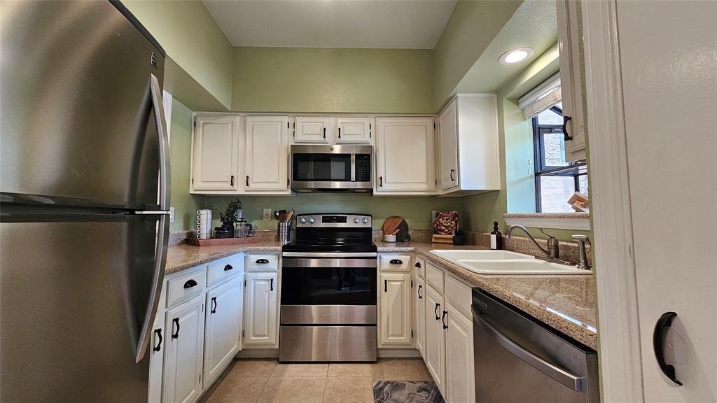 Cobblestone Square - Residential