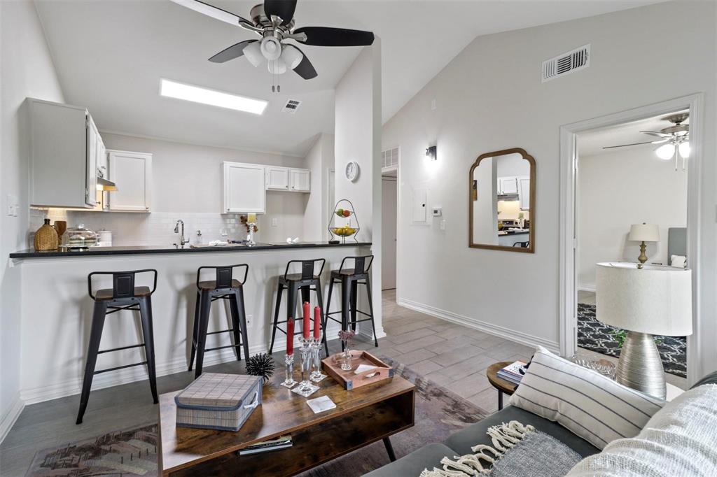 6108 Abrams Road 124