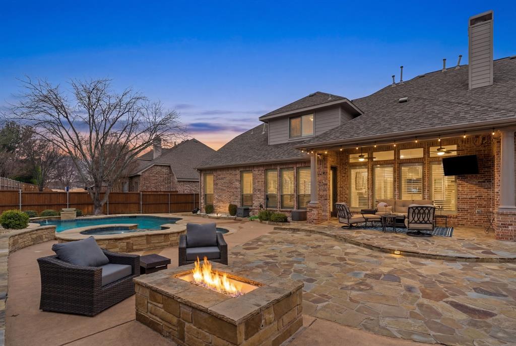 1109 Woodcliff Drive