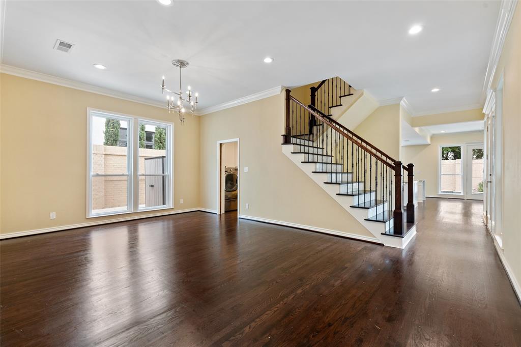 Highland Park West 04 Instl - Residential