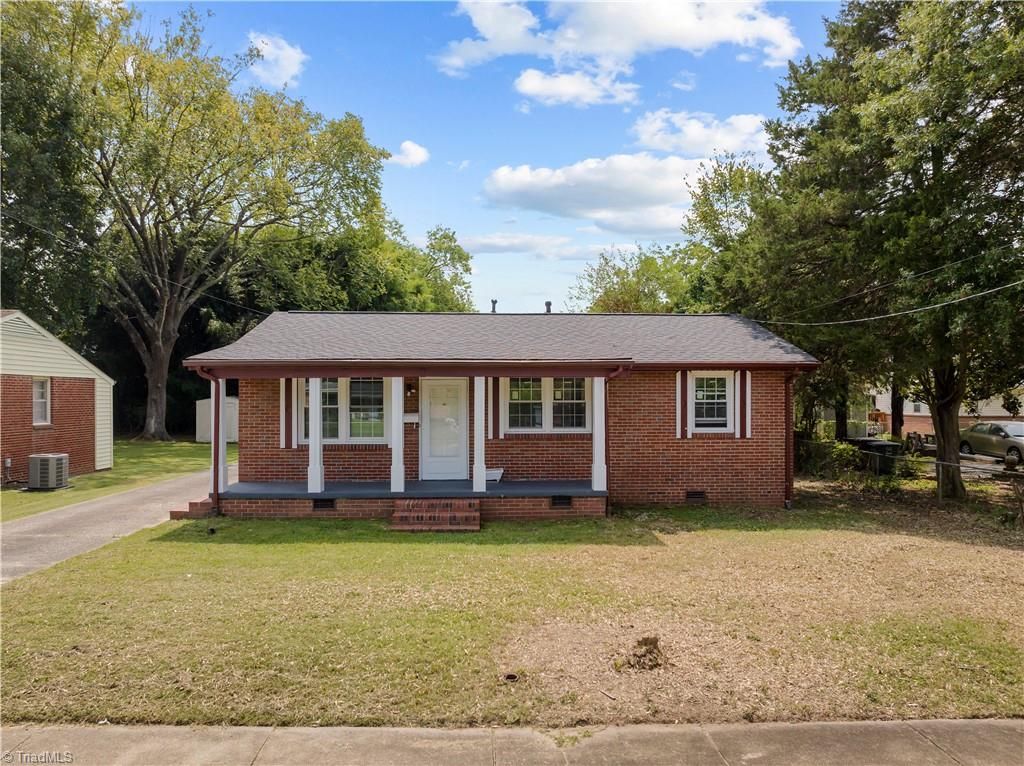 Photo of 2102 Bothwell Street, Greensboro, NC 27401 (MLS # 1212729)