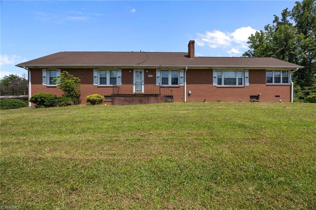 1224 Tom Shelton Road