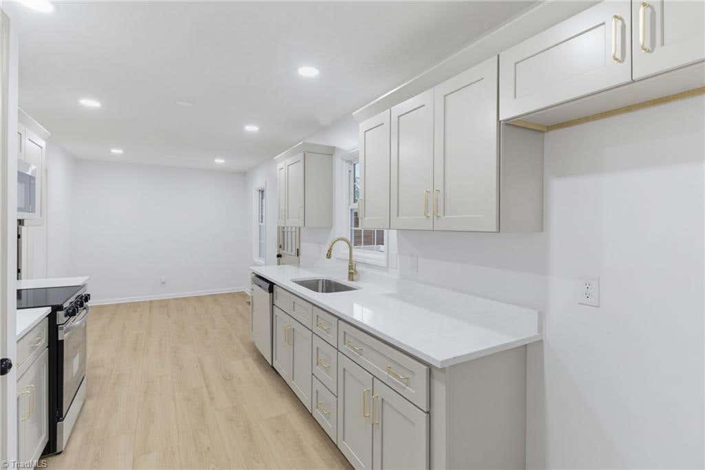 Photo of 1717 Lantern Drive, Asheboro, NC 27205 (MLS # 1229012)