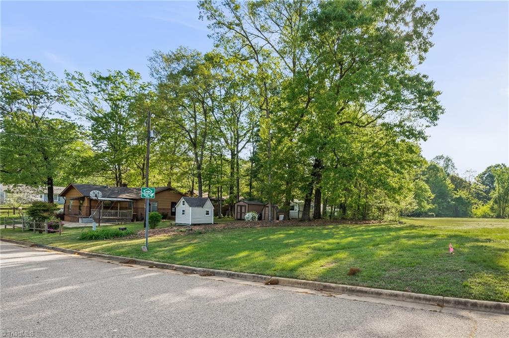 3900 Kalloramo Drive, Greensboro, North Carolina image 44