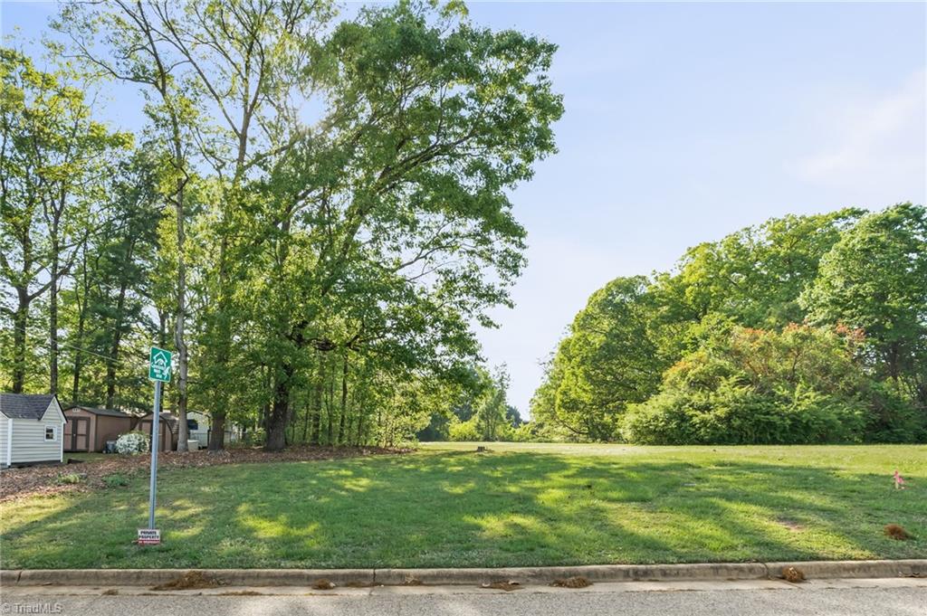 3900 Kalloramo Drive, Greensboro, North Carolina image 42