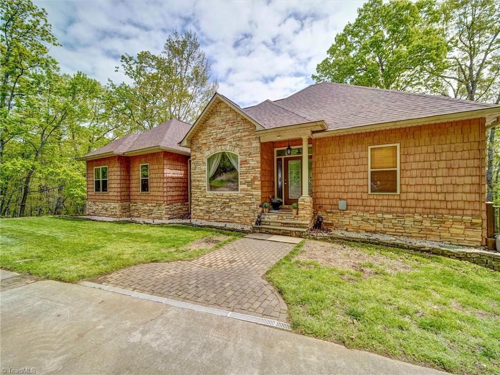 Photo of 135 Boulder Ridge Drive, Denton, NC 27239 (MLS # 1213101)