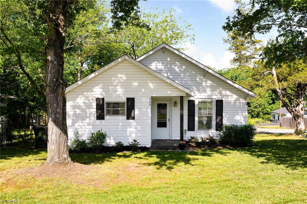 200 Goforth Drive, Thomasville, North Carolina image 1