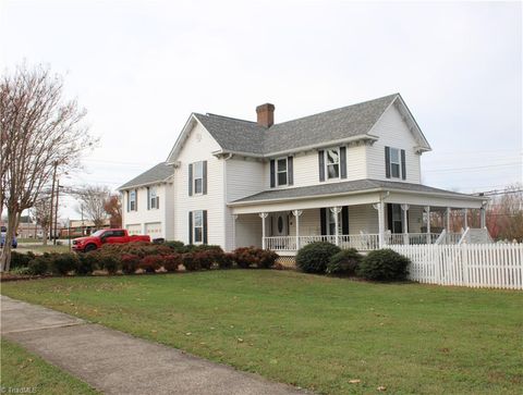 A home in Yadkinville