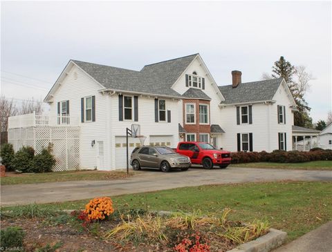 A home in Yadkinville