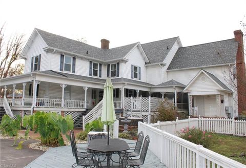 A home in Yadkinville