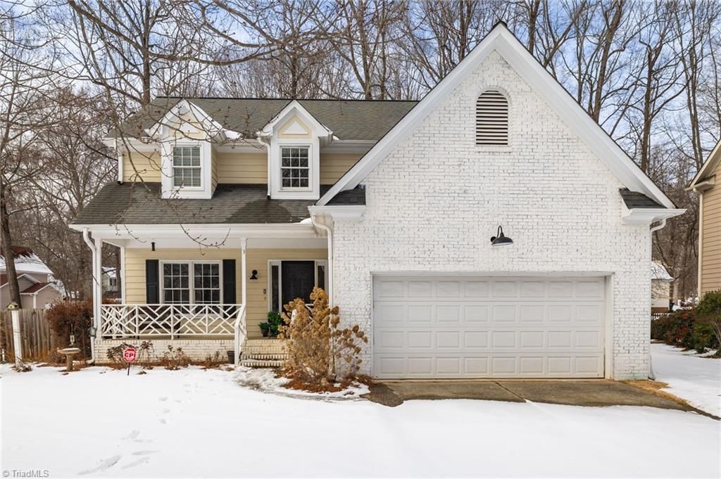 Photo of 2602 Regents Park Lane, Greensboro, NC 27455 (MLS # 1208171)