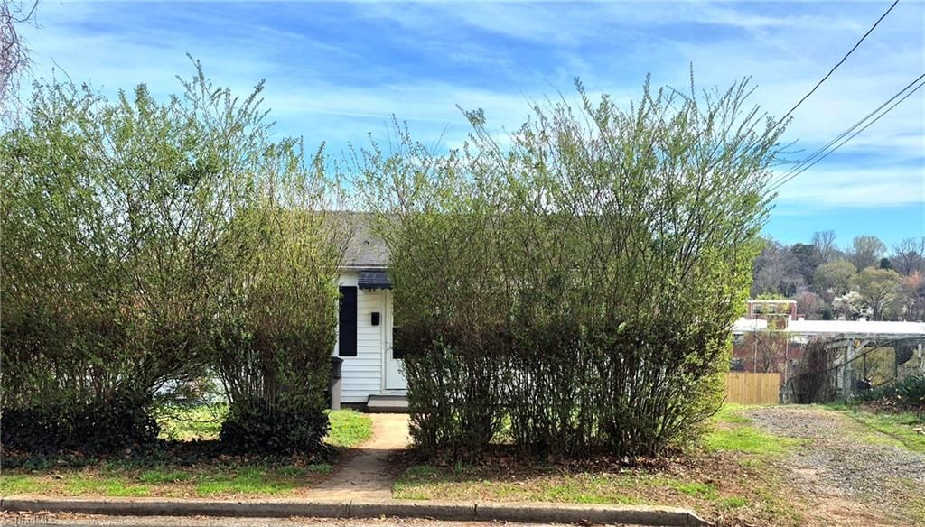 Photo of 833 Haywood Street, Winston-Salem, NC 27105 (MLS # 1212383)