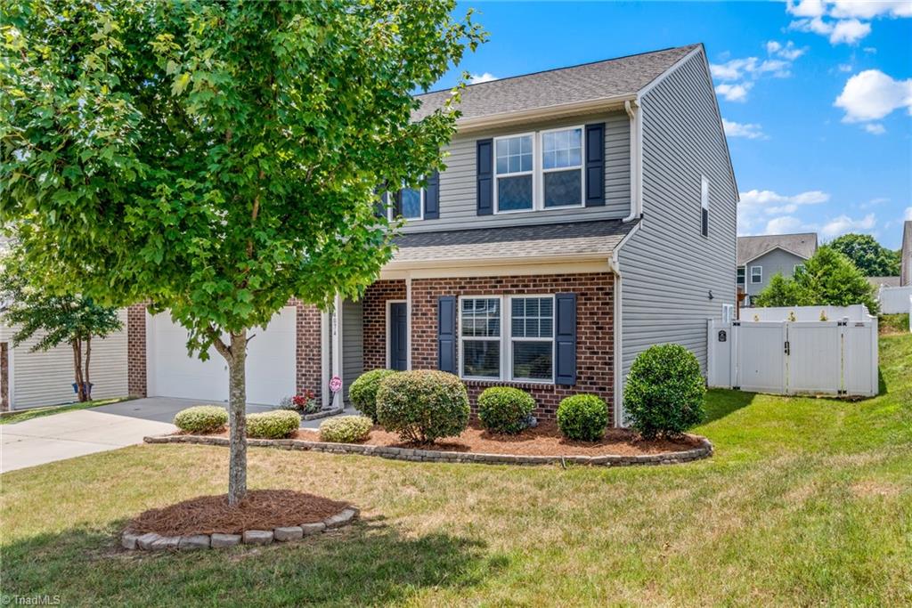 Photo of 4074 Medina Court, Pfafftown, NC 27040 (MLS # 1229987)