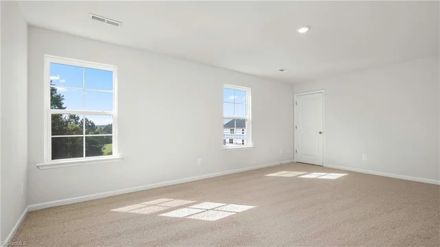 402 The Brus Street, photo 5 of 19