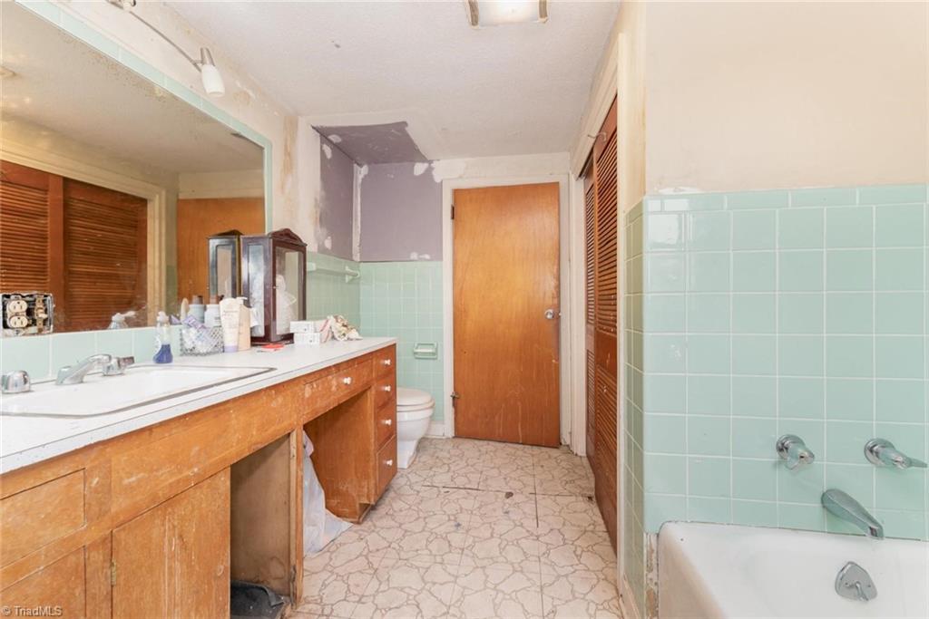 600 E Fairfield Road, High Point, North Carolina image 14
