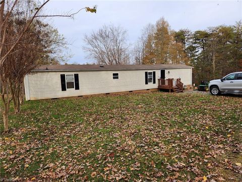 Homes For Sale - 1115 Bailey Road<br/> Germanton, NC 27019