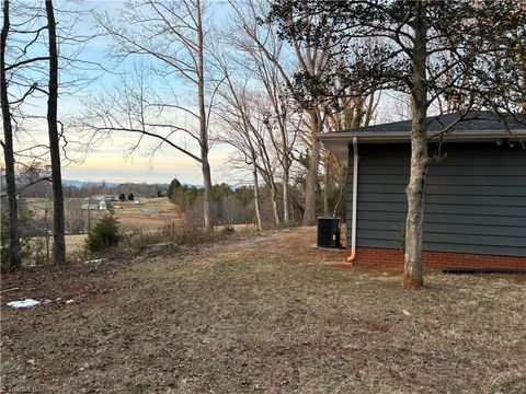 A home in Mount Airy