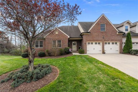 Townhouse For Sale - 733 Whisper Ridge Drive<br/> Alamance County, Graham, NC 27253