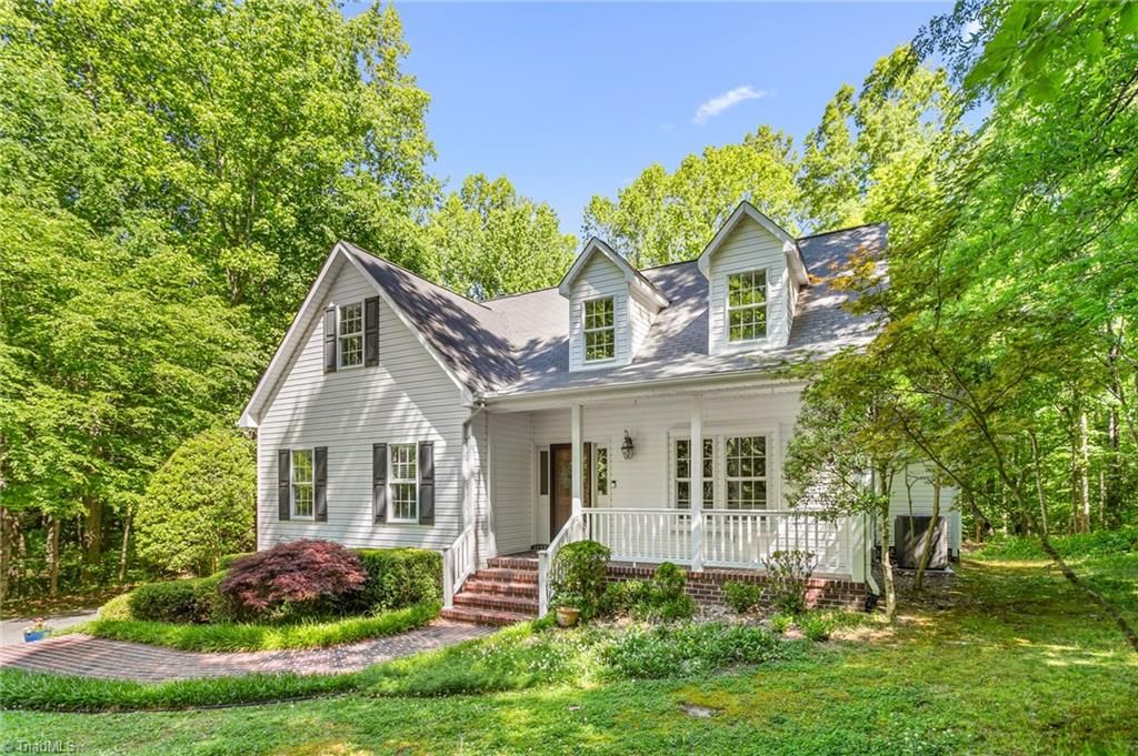 Photo of 902904 Raylewood Court, Greensboro, NC 27406 (MLS # 1219034)