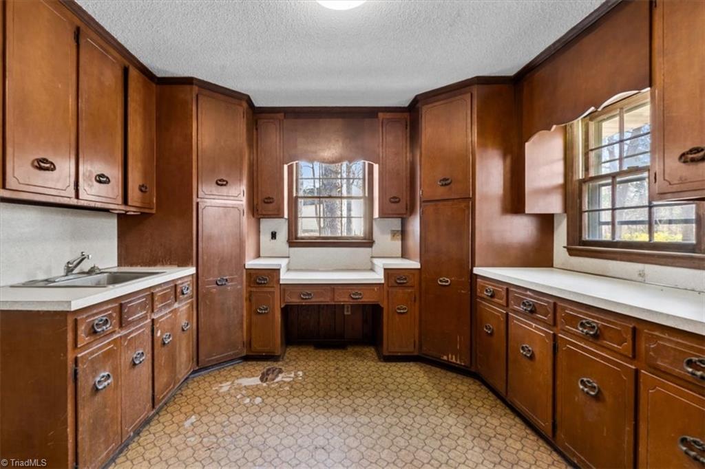 5106 Blakeshire Road, Greensboro, North Carolina image 12
