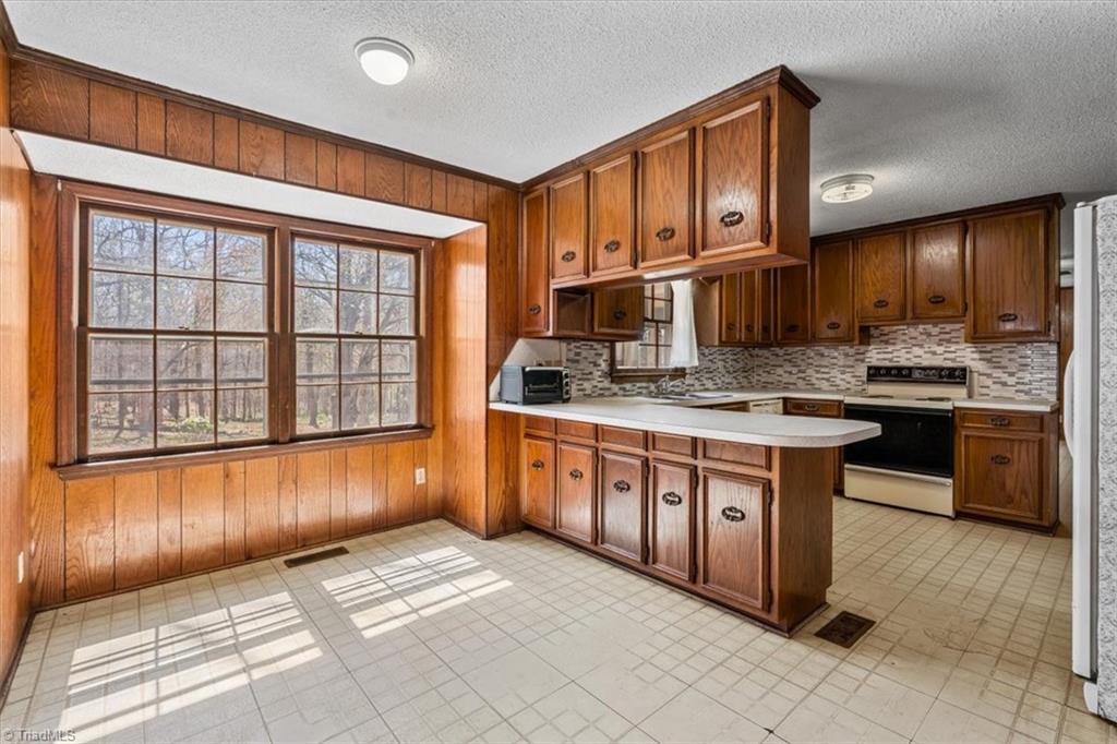 5106 Blakeshire Road, Greensboro, North Carolina image 11