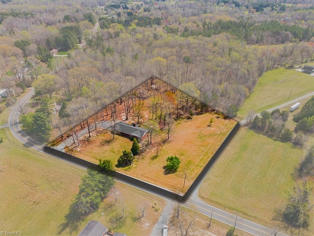 5106 Blakeshire Road, Greensboro, North Carolina image 35