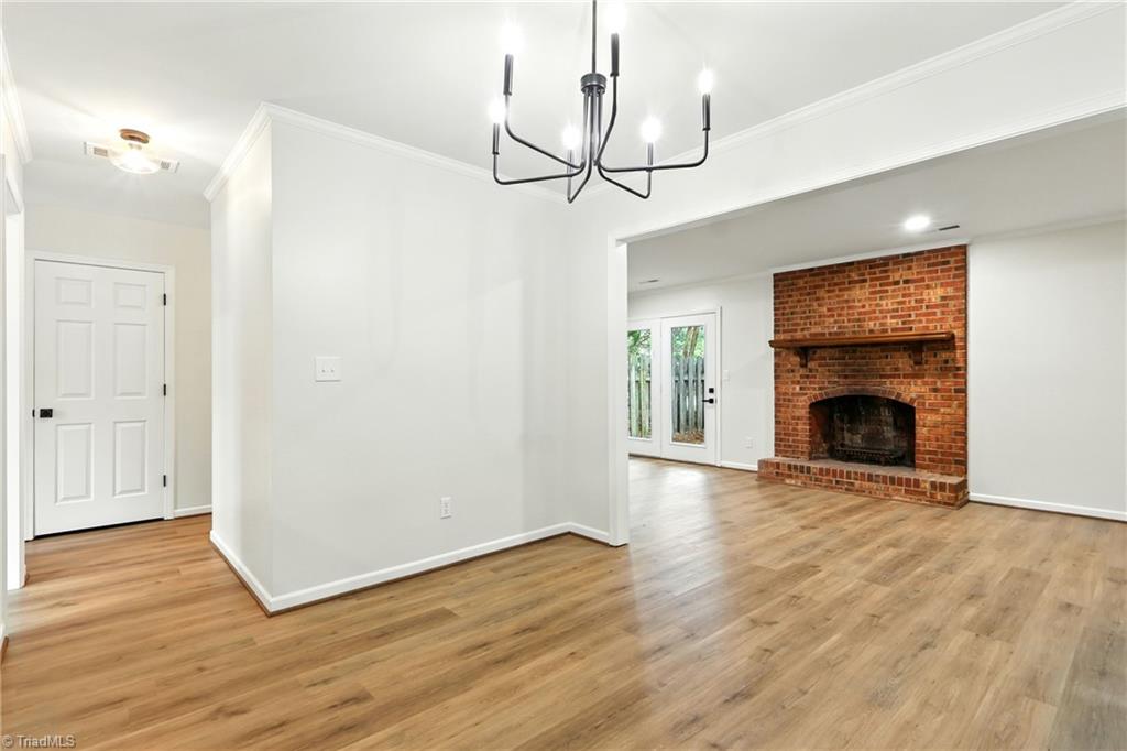 Winston-Salem, North Carolina 27103, United States, 2 Bedrooms Bedrooms, ,3 BathroomsBathrooms,Residential,Active,198401