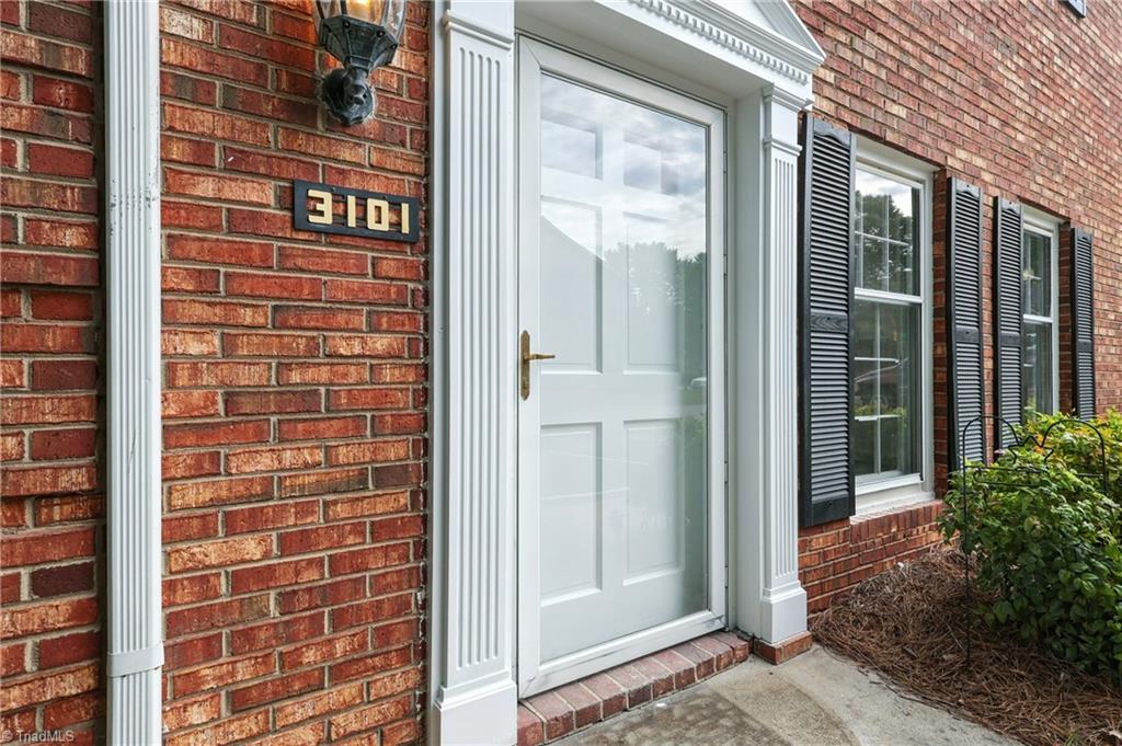 Winston-Salem, North Carolina 27103, United States, 2 Bedrooms Bedrooms, ,3 BathroomsBathrooms,Residential,Active,198401