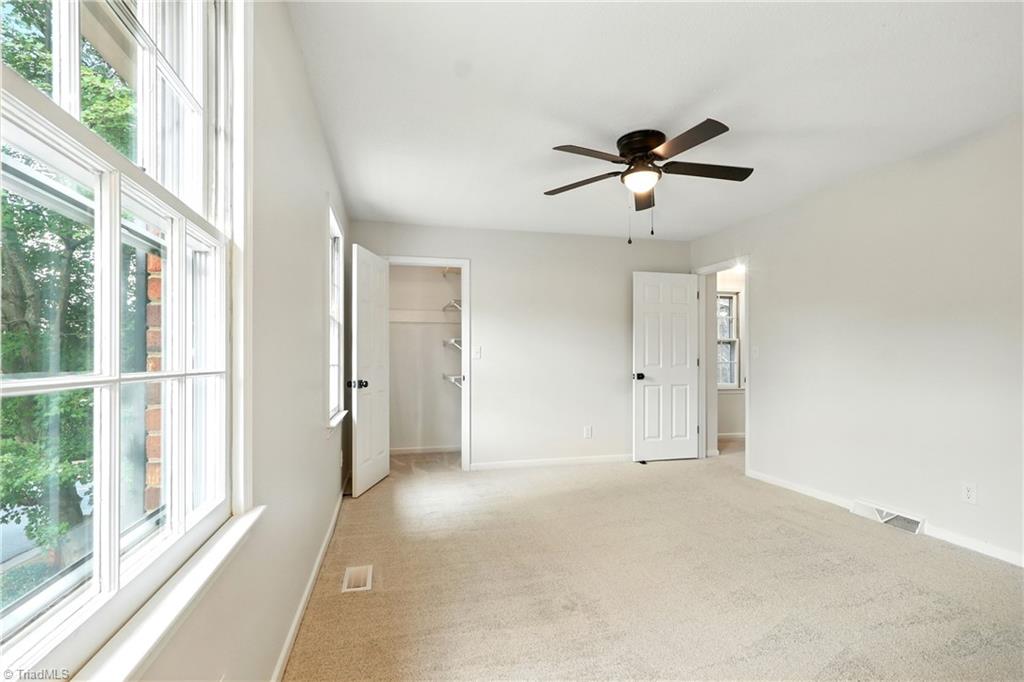 Winston-Salem, North Carolina 27103, United States, 2 Bedrooms Bedrooms, ,3 BathroomsBathrooms,Residential,Active,198401