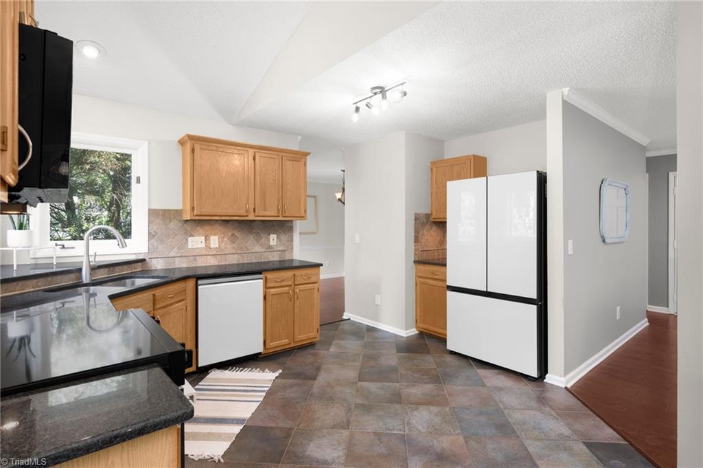 201 Saint Regis Lane, Kernersville, North Carolina image 11