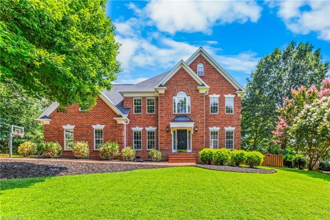 Homes For Sale - 5736 Brightington Court<br/> Kernersville, NC 27284