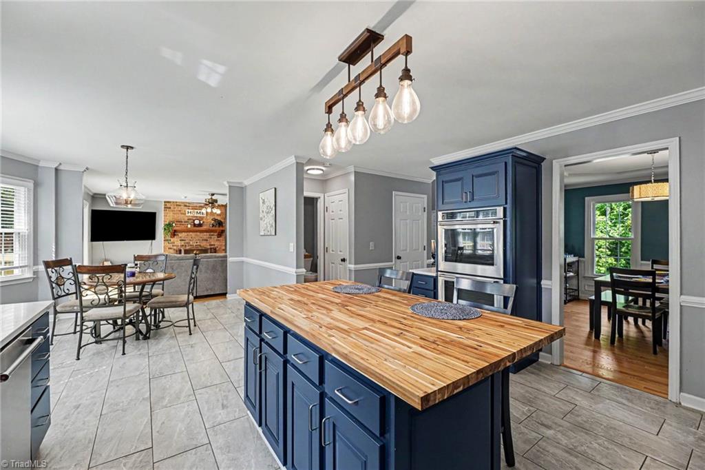 4504 Carriagebrook Court