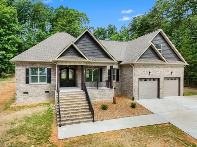 460 Sykes Farm Road, photo 2 of 37