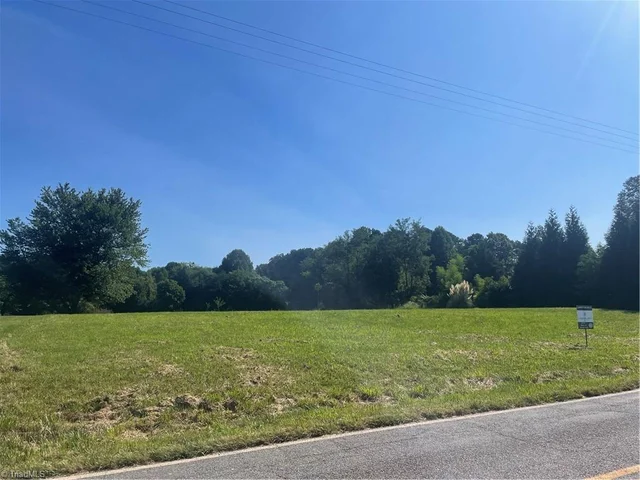 1213 Old Highway 21, photo 4 of 25
