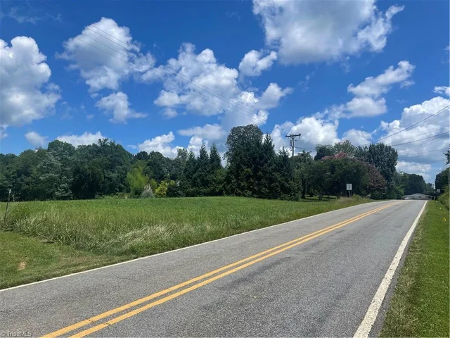 1213 Old Highway 21, photo 5 of 25